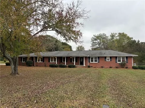 36 Brookwood Dr, Cartersville, GA 30120