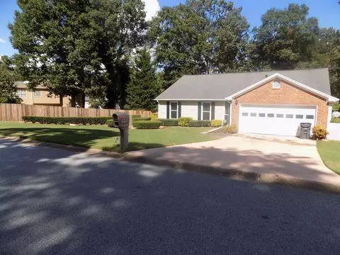2219 Crystal Lake Dr, Lawrenceville, GA 30044