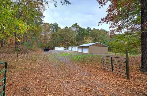 10 Woodall Rd SE, White, GA 30184