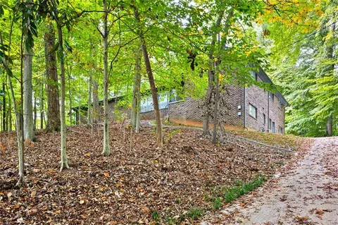 1080 Biltmore Dr NE, Atlanta, GA 30329