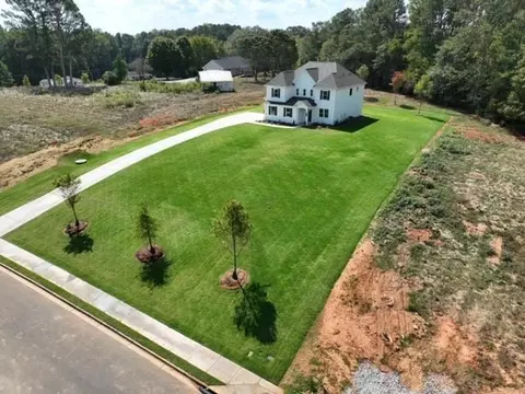 107 Prescott Manor Dr, Canton, GA 30115