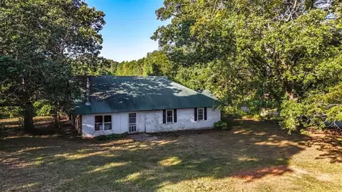 2164 Five Points Rd, Waco, GA 30182 photo 8