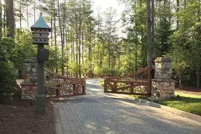 709 Middle Fork Trl, Suwanee, GA 30024 photo 16