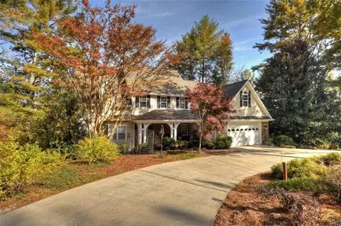 575 Carson Cove Rd, Ellijay, GA 30540