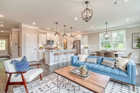 3307 Cranston Ln, Kennesaw, GA 30144
