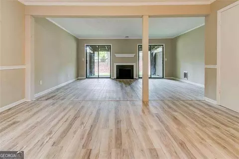 108 Willowick Dr, Lithonia, GA 30038