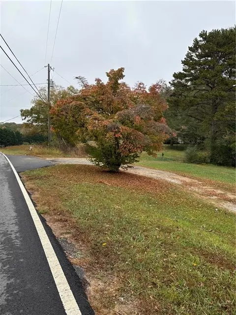 5716 Ned Young Rd, Murrayville, GA 30564
