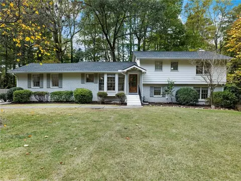 1464 Rochelle Dr, Atlanta, GA 30338