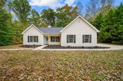 80 Walton Woods Ct, Newnan, GA 30263
