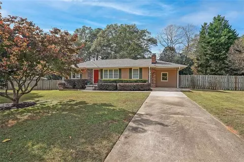 1186 Larch Ln, Decatur, GA 30033