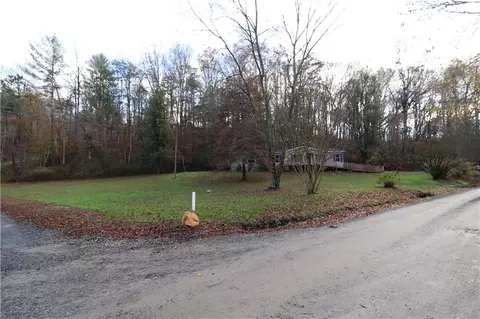907 Mt Zion Rd, Ellijay, GA 30536