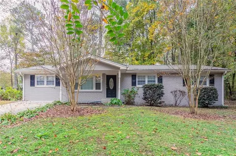 7047 Carolyn Cir, Lithia Springs, GA 30122