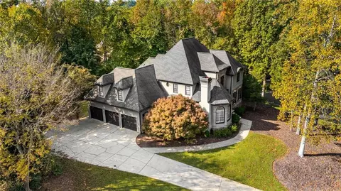2002 Palmetto Dunes Ct, Johns Creek, GA 30097