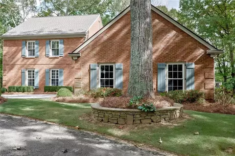 8575 Steeple Chase Dr, Roswell, GA 30076