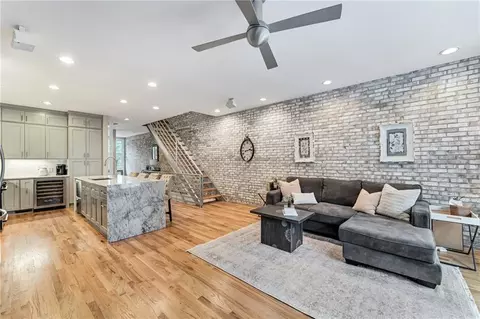 1331 Peachtree Vw NE, Atlanta, GA 30319