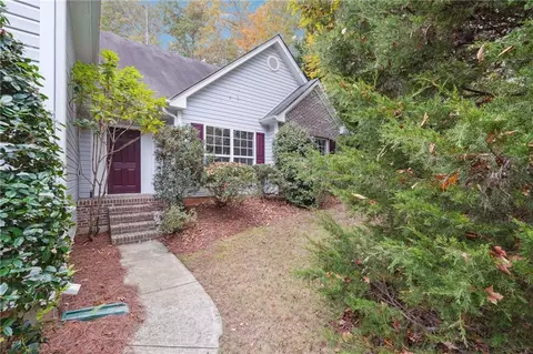 7318 Litany Ct, Flowery Branch, GA 30542