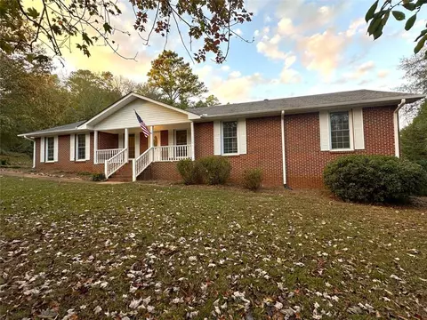 523 Fieldwood Dr NW, Adairsville, GA 30103