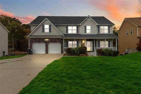 4911 Crinklepoint Ct, Douglasville, GA 30134