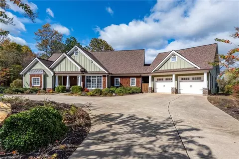 511 Stoneledge Dr, Jasper, GA 30143