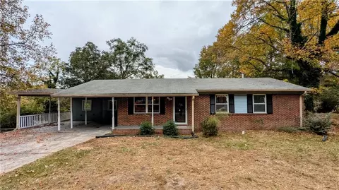 5453 Deerfield Trl, Atlanta, GA 30349