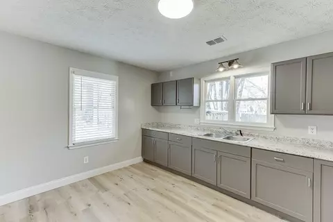 67 E Wright St, Winder, GA 30680 photo 22