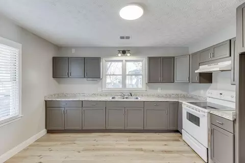 67 E Wright St, Winder, GA 30680 photo 24