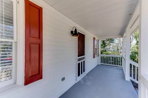67 E Wright St, Winder, GA 30680 photo 4