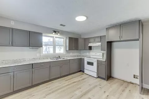 67 E Wright St, Winder, GA 30680 photo 19