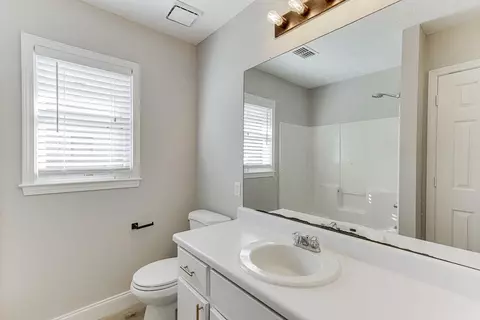 67 E Wright St, Winder, GA 30680 photo 17