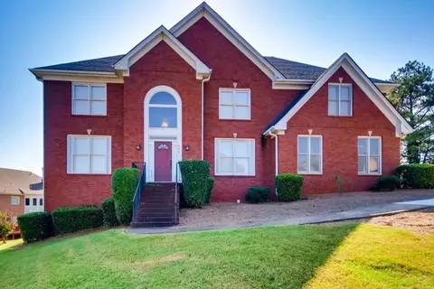582 Masters Dr, Stone Mountain, GA 30087