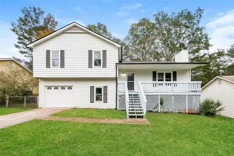 7898 Taylor Cir, Riverdale, GA 30274