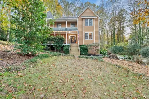 605 Wentworth Dr NW, Acworth, GA 30102