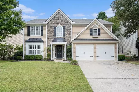 1050 Crabapple Lake Cir E, Roswell, GA 30076