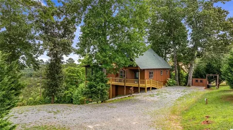 122 Riverview Ln, Blue Ridge, GA 30513