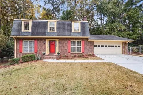 4115 E Brockett Creek Ct, Tucker, GA 30084