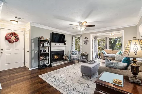 804 Vicksburg Pl, Atlanta, GA 30350