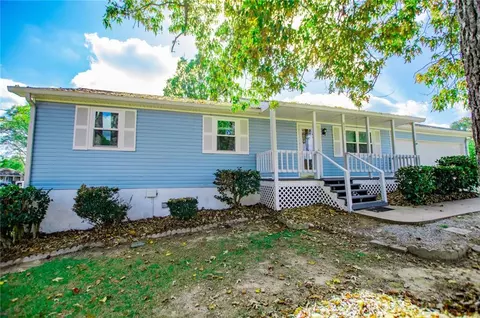 8271 Red Bud Dr, Villa Rica, GA 30180