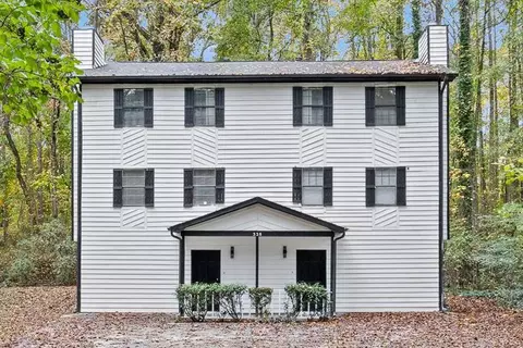 338 Bradley Woods Ct NW, Lilburn, GA 30047
