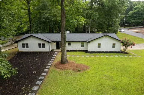 1418 Branchwood Dr, Snellville, GA 30078