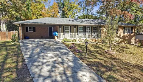 4224 Abingdon Dr, Stone Mountain, GA 30083