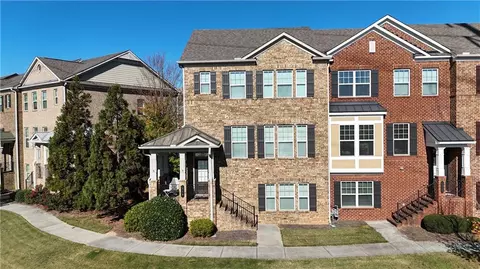 639 Greencrest Ln, Alpharetta, GA 30004