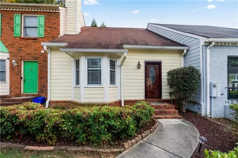 1226 Poplar Pointe Pointe SE, Smyrna, GA 30082