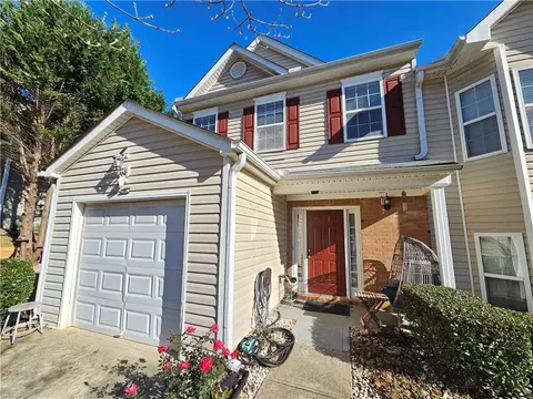 5221 Birch Ct, Oakwood, GA 30566