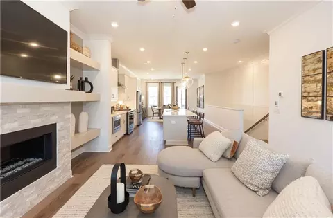5017 Shirley Oaks Dr #322, Peachtree Corners, GA 30092