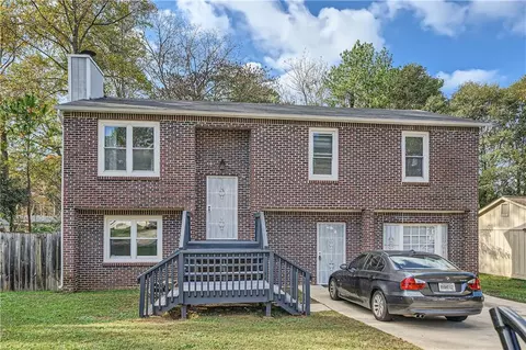 2089 Scarbrough Trl, Stone Mountain, GA 30088
