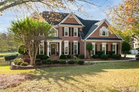 1540 Chattahoochee Run Dr, Suwanee, GA 30024