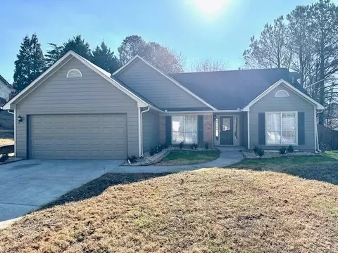 1845 Mckendree Lake Dr, Lawrenceville, GA 30043