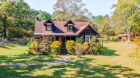 692 Harmony Rd, Aragon, GA 30104