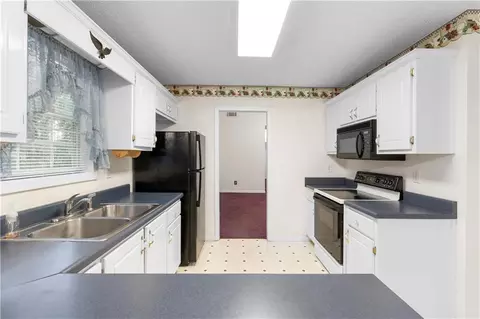 211 Carl Parker Rd, Hampton, GA 30228 photo 3
