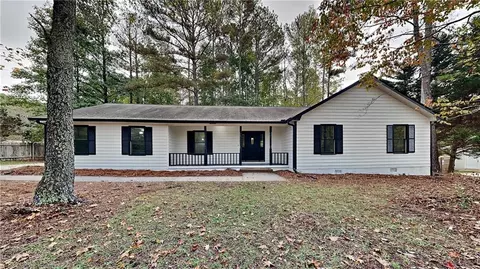 245 Southmoor Cir, Stockbridge, GA 30281
